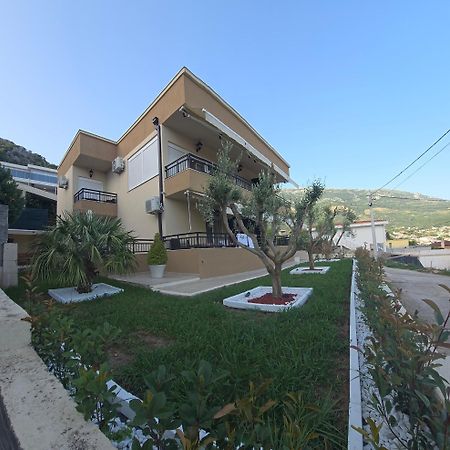 Deluxe Apartmani Vila Pejovic ストモレ エクステリア 写真