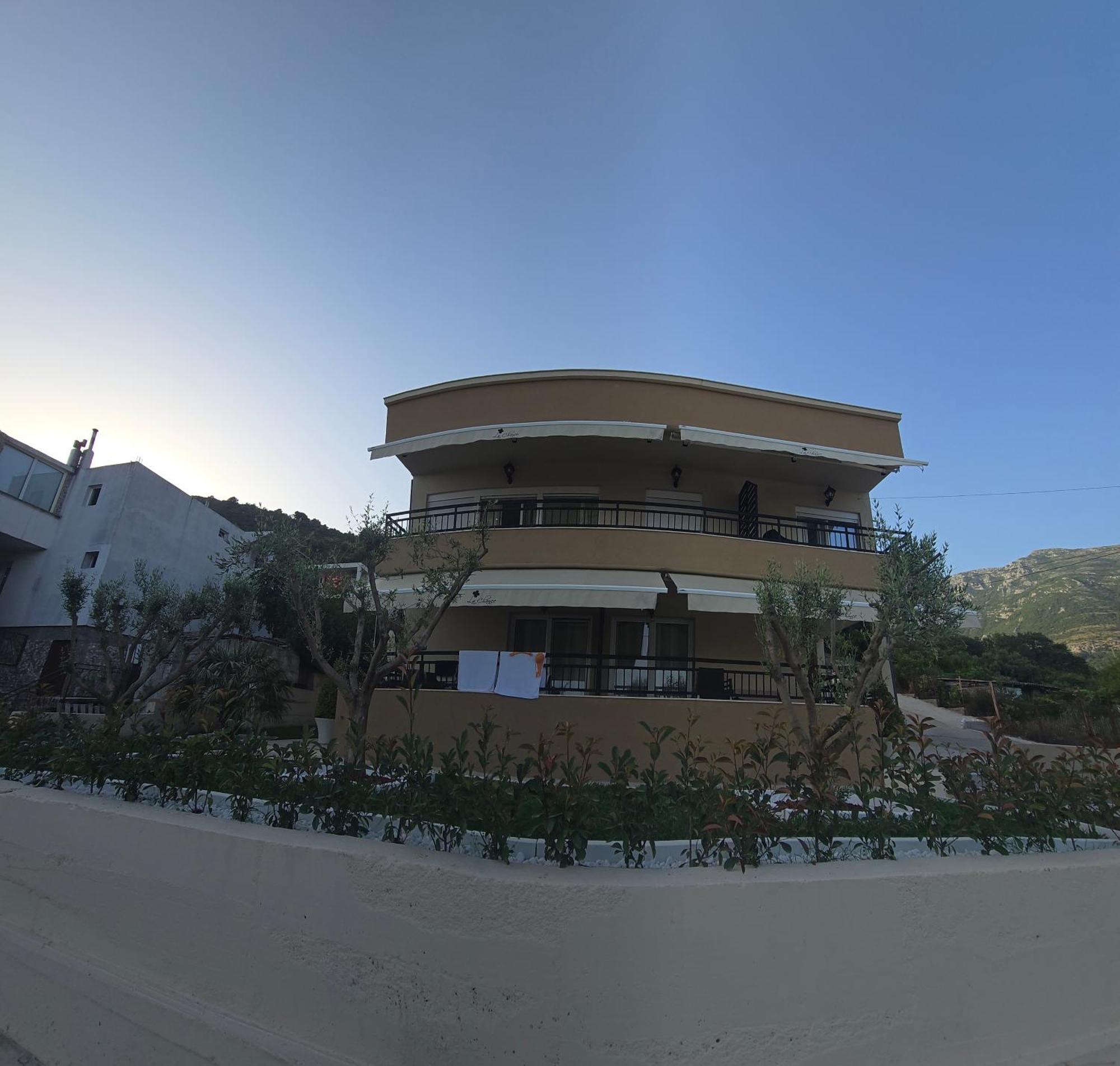 Deluxe Apartmani Vila Pejovic ストモレ エクステリア 写真