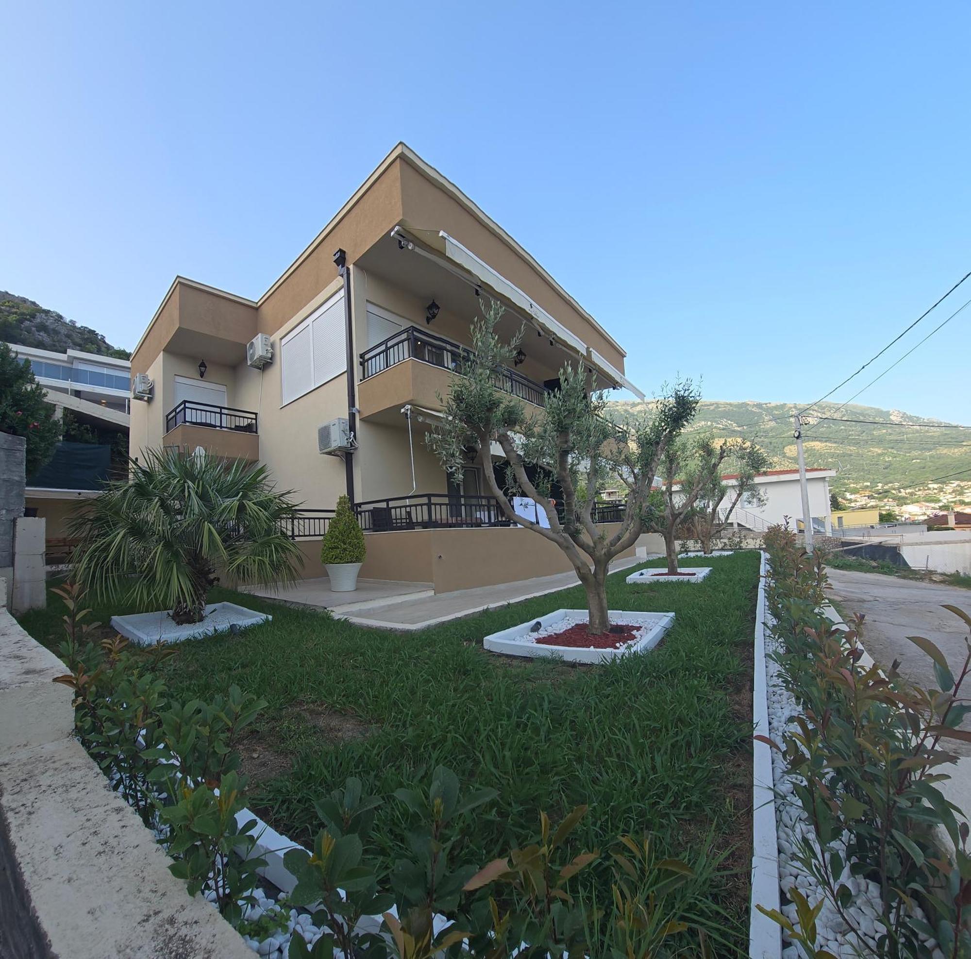 Deluxe Apartmani Vila Pejovic ストモレ エクステリア 写真