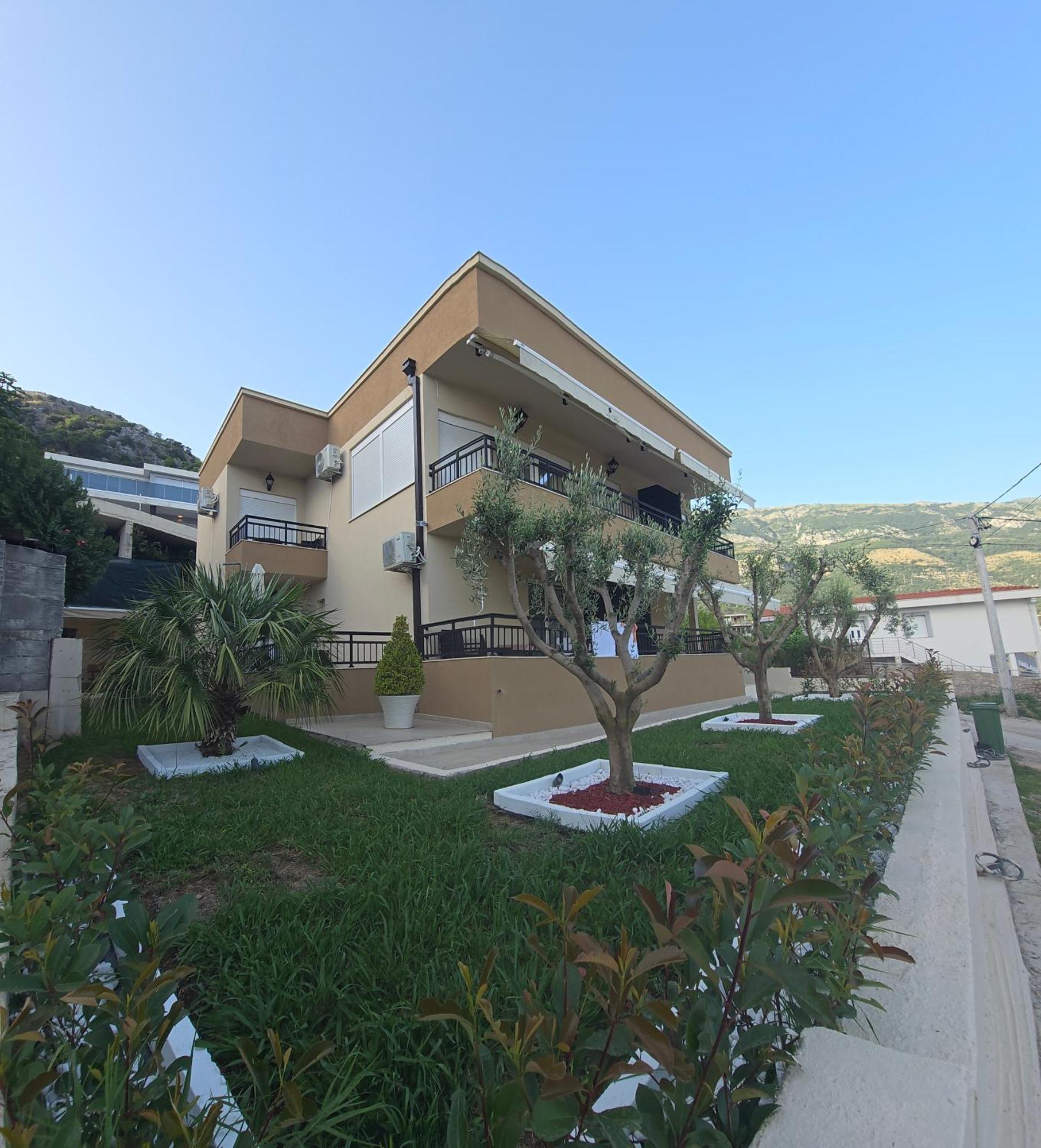 Deluxe Apartmani Vila Pejovic ストモレ エクステリア 写真